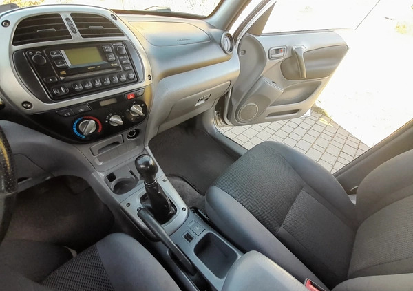 Toyota RAV4 cena 19999 przebieg: 224000, rok produkcji 2003 z Żukowo małe 277